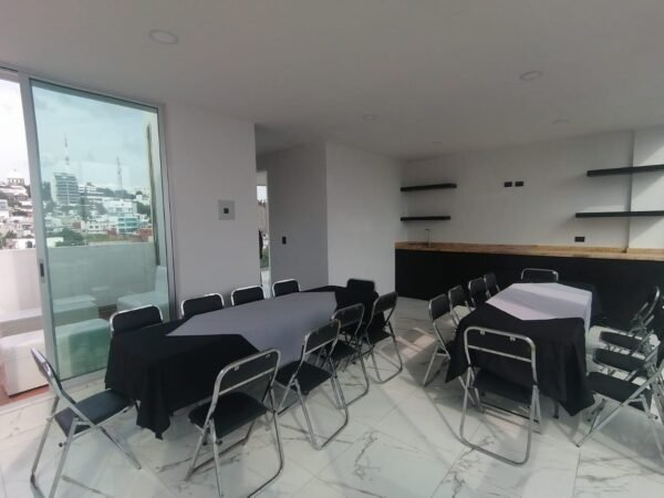 mesa rectangular de 2.40x70mts.