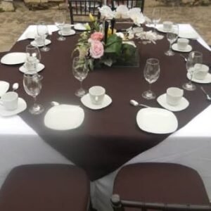 Cubremantel para mesa  color café